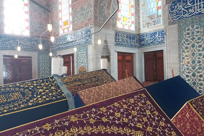 Istanbul Highlights! Blue Mosque, Hagia Sophia, Topkapı and More! - Blue Mosque: your best first-pass strategy for a huge site