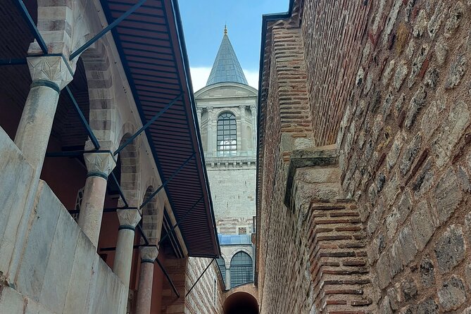 Istanbul Highlights! Blue Mosque, Hagia Sophia, Topkapı and More! - Nakkaş Oriental Rugs & Textiles (and the underground-leaning Constantinople exhibition)