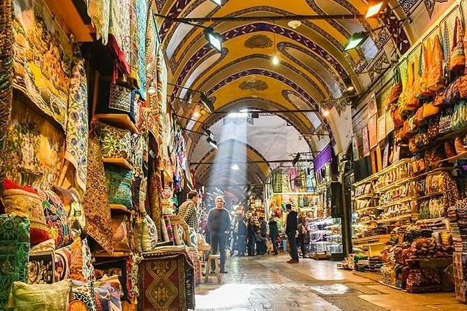 Istanbul Highlights Private Tour: Hotel Pick-Up & Drop-Off - Old-streets walk plus the 5K Rug Store live weaving demo