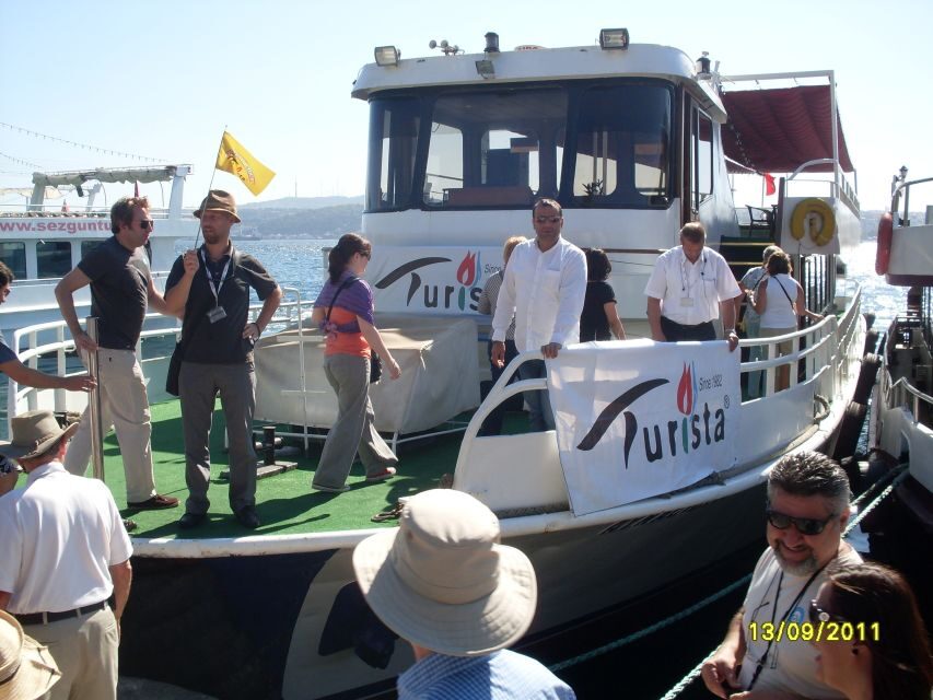 Istanbul: Morning Bosphorus Boat Tour with Spice Bazaar - Spice Bazaar (Egyptian Market): a guided walk through 400+ years of aromas