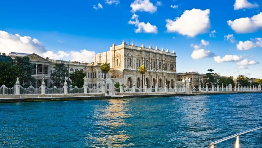 Istanbul: Morning or Sunset Cruise with Guide and Snacks - Topkapi Palace Area and the Final Glide Back to Kabataş