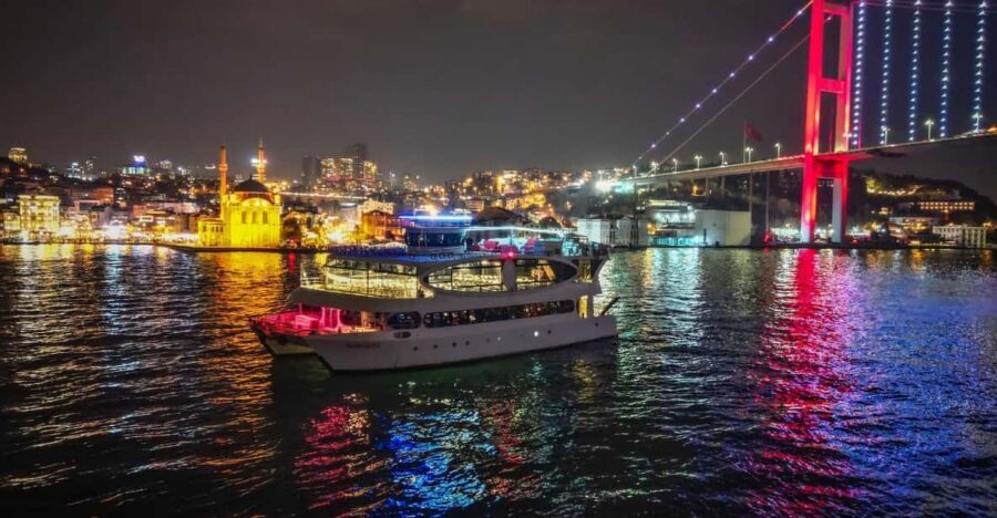 Istanbul: New Year's Eve Bosphorus Dinner Cruise Party 2026 - Dinner and drinks: what you’re really paying for