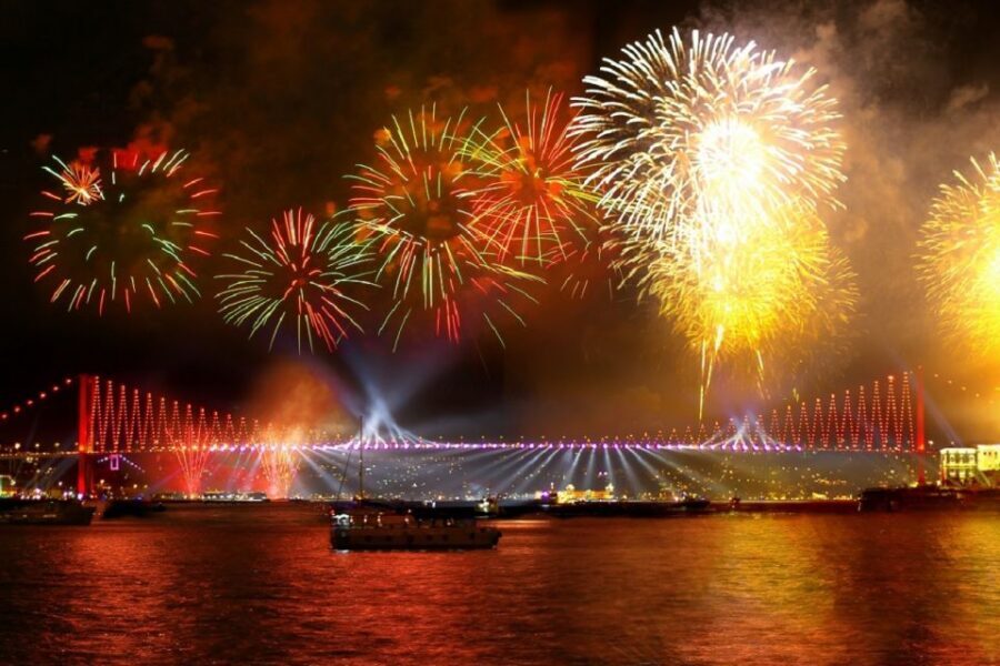 Istanbul: New Year's Eve Cruise Between Two Continents - Why this New Year’s cruise works in Istanbul