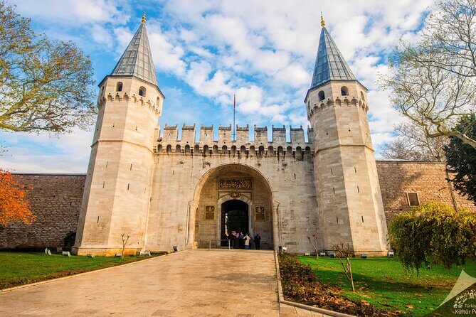 Istanbul old City Tour - Full Day - Grand Bazaar: fast, famous, and best with a plan