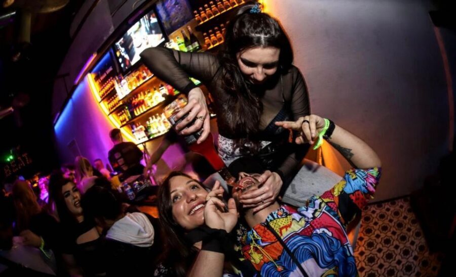 Istanbul: Party Pub Crawl with Party Bus - Should You Book the Istanbul Party Pub Crawl?