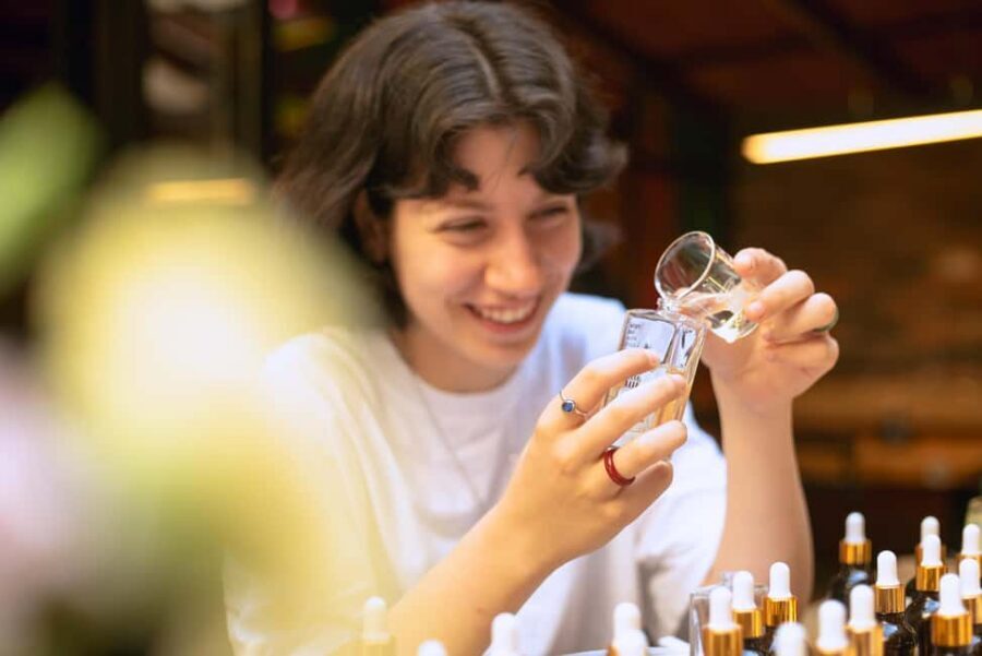 Istanbul: Perfume Making Workshop with Snacks and Drinks - A Scent Workshop Start Point at Hafiz Mustafa 1864