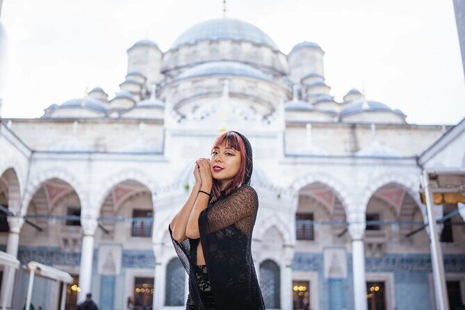 Istanbul Photoshoot tour with Local Photographer - Meeting at İstiklal and Getting Into “Photo Mode”
