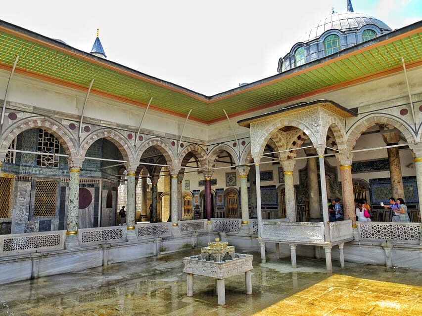 Istanbul Port: City Sights Tour for Cruise Ship Passengers - Topkapi Palace: Ottoman power, museum halls, and holy relics