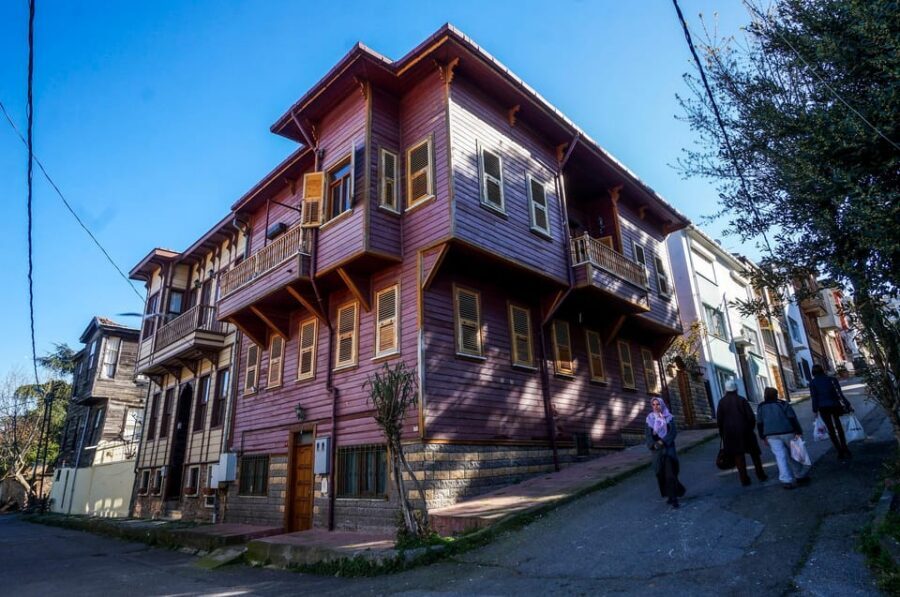 Istanbul Princes island Tour visiting 2 island - Key highlights at a glance