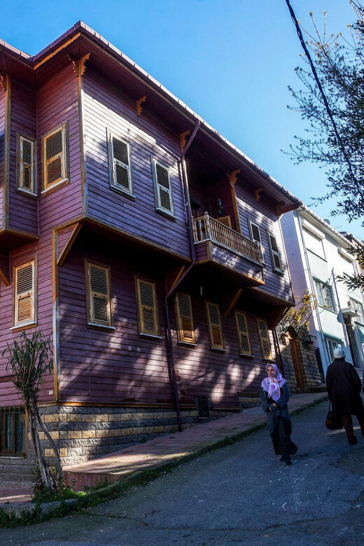 Istanbul Princes island Tour visiting 2 island - An 8-hour plan that trades Istanbul noise for island calm