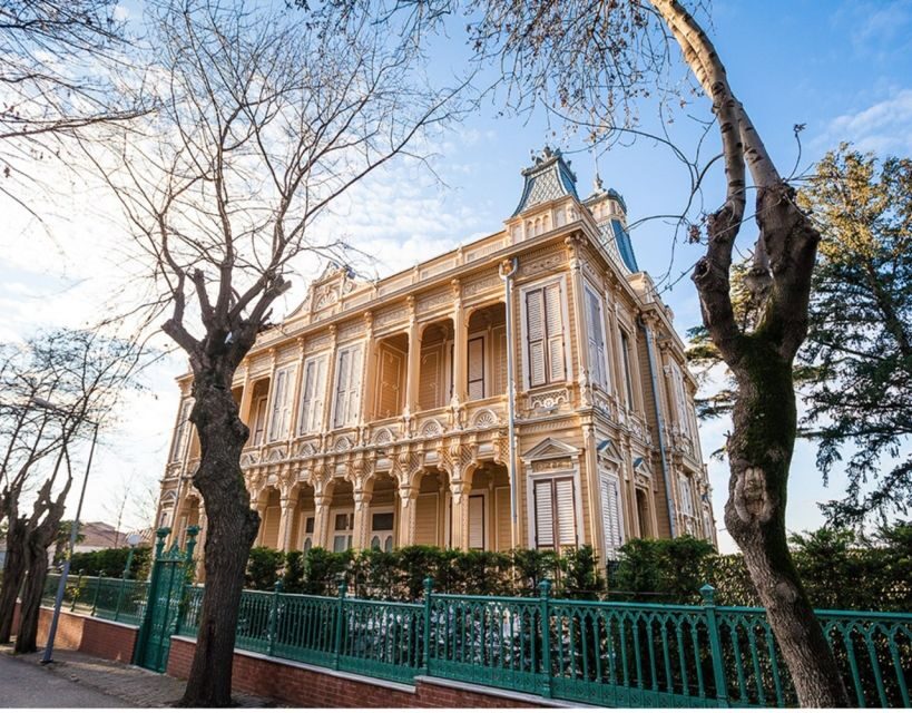 Istanbul: Princes' Islands Tour with Lunch and Transfers - A Time-Tunnel Stop: The 1870 Pharmacy and Byzantine-Era Princes