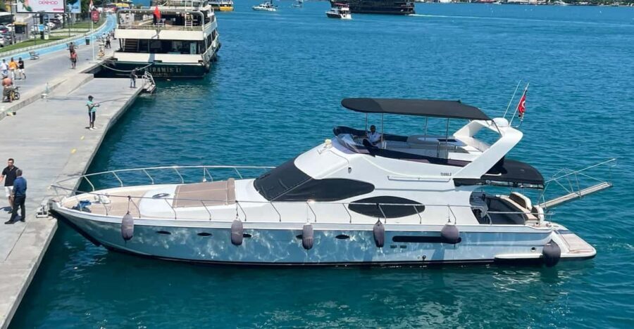 Istanbul: Private Bosphorus Strait Sightseeing Yacht Cruise - Who this Bosphorus yacht cruise fits best