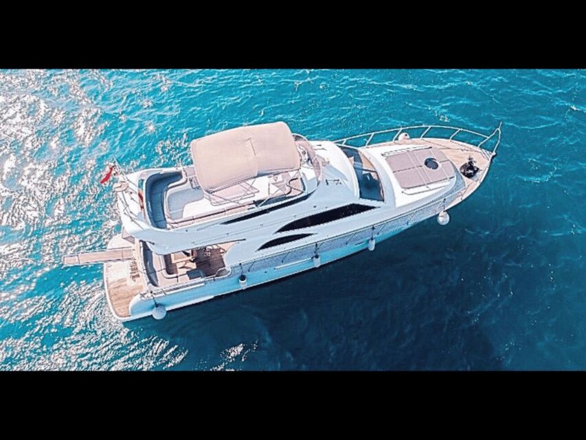 Istanbul: Private Bosphorus Tour On Luxury Yacht - Üsküdar and Maiden’s Tower: The Classic Istanbul Duo
