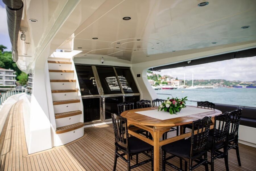 Istanbul: Private Bosphorus Tour On Luxury Yacht Pre #7 - Luxury On the Bosphorus: What the Yacht Experience Actually Delivers