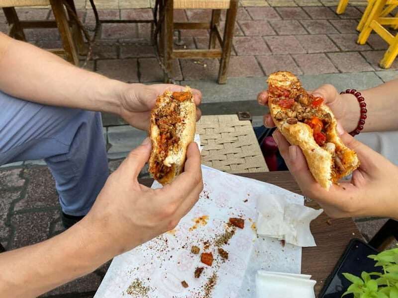 Istanbul: Private Food and City Tour with a Local Host - Why this Istanbul food-and-city walk works
