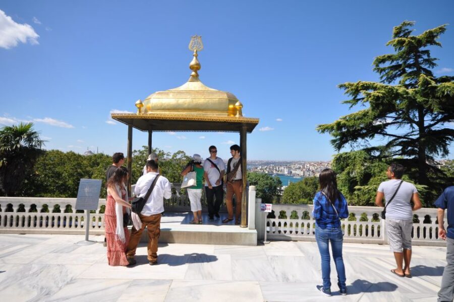 Istanbul: Private Full-Day Old City Highlights Tour - Basilica Cistern: the underground pause that pays off