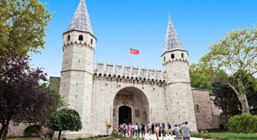 Istanbul: Private Guided Walking Tour - Blue Mosque (Sultan Ahmed Mosque): more than blue tiles