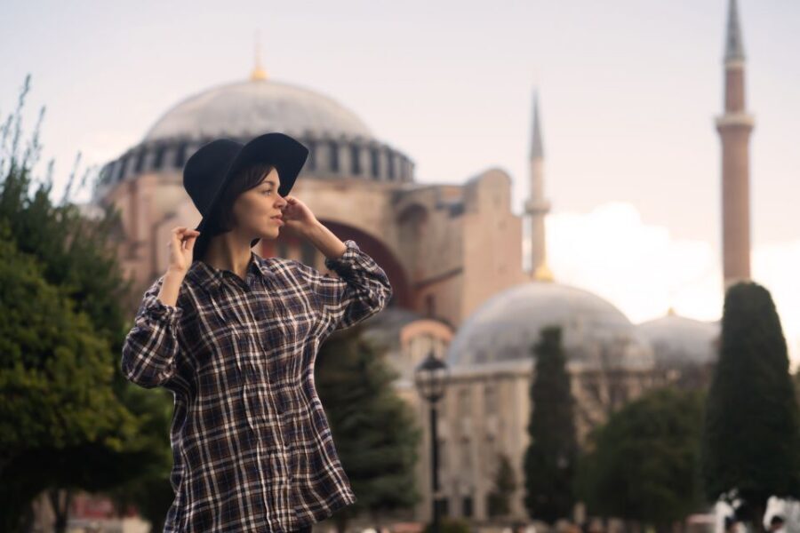 Istanbul: Private photoshoot at Hagia Sophia&Blue Mosque - Hagia Sophia photo stop: getting the scale right without stress