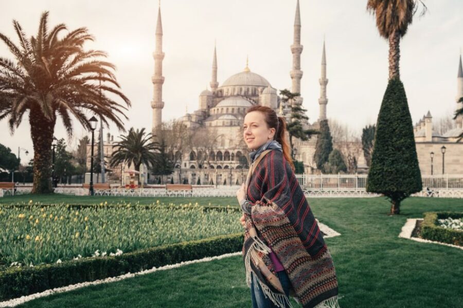 Istanbul: Private photoshoot at Hagia Sophia&Blue Mosque - Who this is best for: solo, couples, and families with limited patience