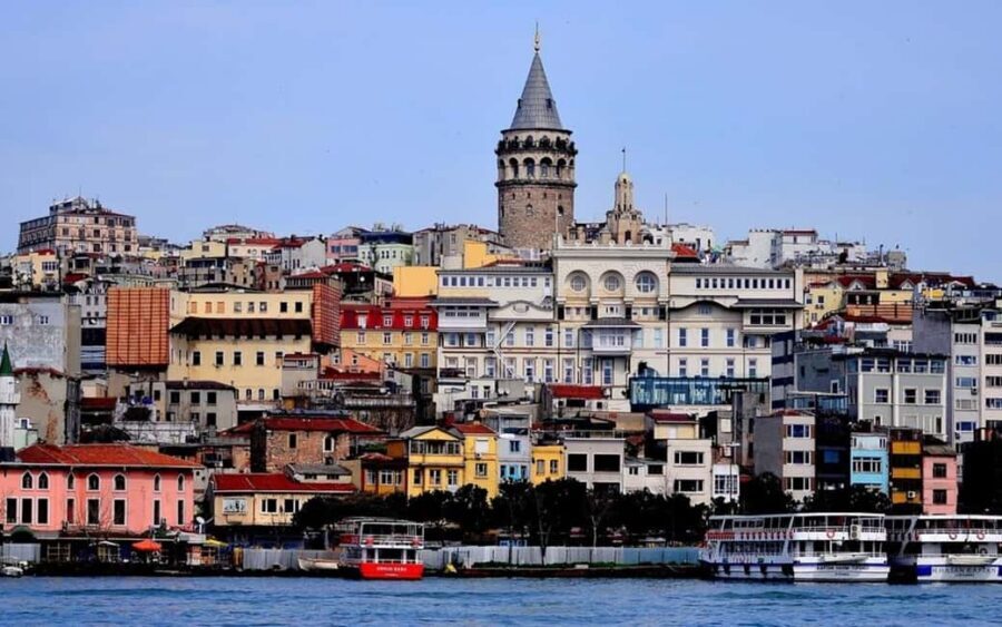 Istanbul: Private Sightseeing 2, 4 or 8 hours with a Local - Sultanahmet Square: the quick orientation moment