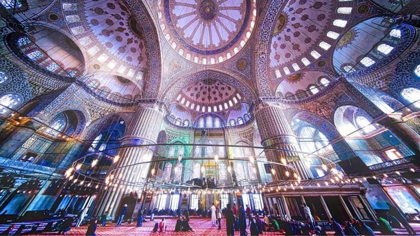 Istanbul: Private Sightseeing Tour in Multiple Languages - Sultanahmet Square Break and Mosque Dress Code Reality Check
