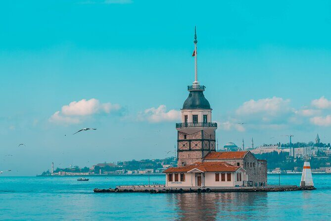 Istanbul Private Yacht Tour - 2 Hours - Meeting the Crew at Arap Cami and Getting to the Water
