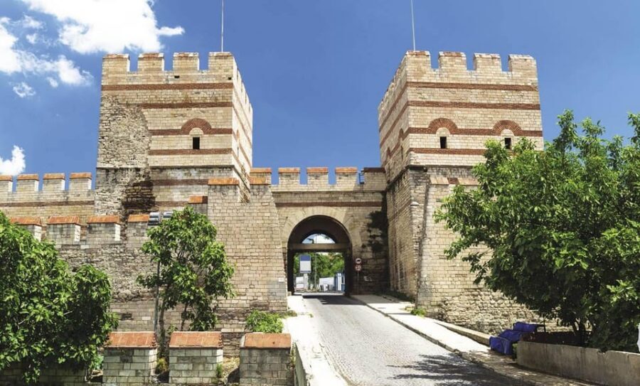 Istanbul Revealed: Historic Pathways and Bosphorus Serenity - Getting Oriented: Pickup, Time, and the Two-Part Flow