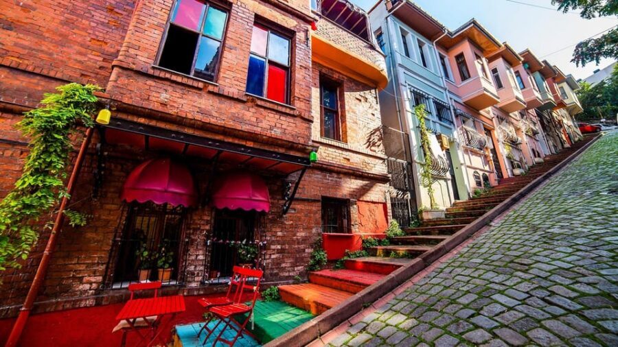 Istanbul Revealed: Historic Pathways and Bosphorus Serenity - Seven Towers (Yedikule) and the Walls of Constantinople