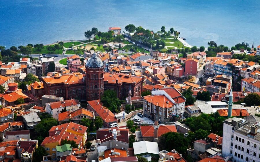 Istanbul Revealed: Historic Pathways and Bosphorus Serenity - Price and Value: What $103 Covers (and What Costs Extra)