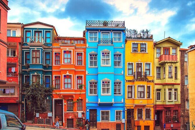 Istanbul Revealed: Historic Pathways & Bosphorus Serenity - Entering The Map: How This 7-Hour Route Plays With Two Continents