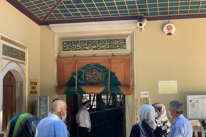 Istanbul Sahaba Tombs Tour - Abu Ayyub Al Ensari: why Halid bin Zeyd is treated as a centerpiece