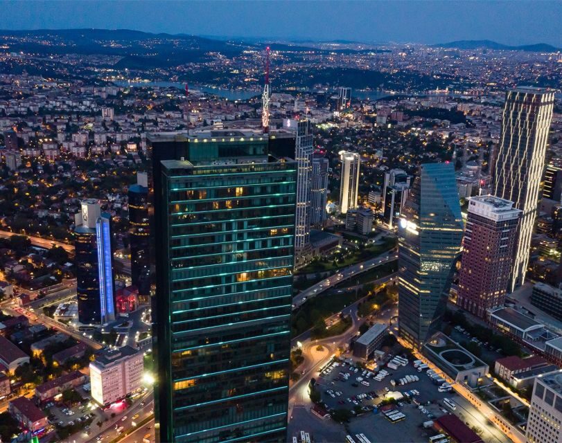 Istanbul: Sapphire Observation Deck Entrance - SkyRide 4D simulation: worth it for the effects, or skip it for pure viewing