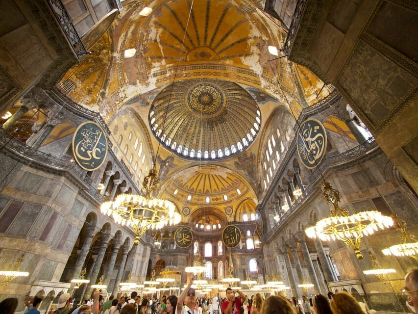 Istanbul: Secret Treasures Skip-The-Line Tour with Lunch - Topkapi Palace: Ottoman Power Meets Museum Time