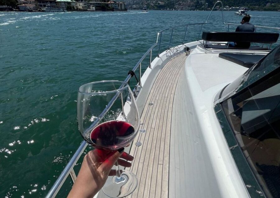 Istanbul: Small-Group Luxury Yacht Sunset Cruise w/ Snacks - Ortaköy and the Maiden’s Tower at Golden Hour