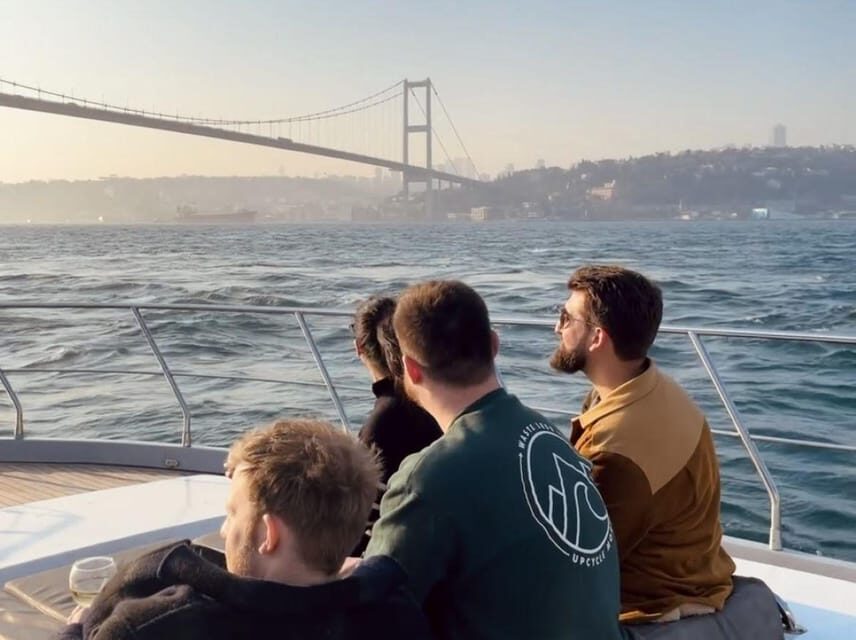 Istanbul: Small Group Yacht Tour with Unlimited Wine - The Two-Hour Route: Golden Horn to the Bosphorus Bridge to Asia