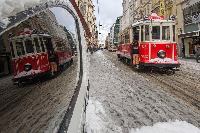 Istanbul Street Photo Tour - Start at Hoca Paşa: Getting a Smooth 11:00 Meeting