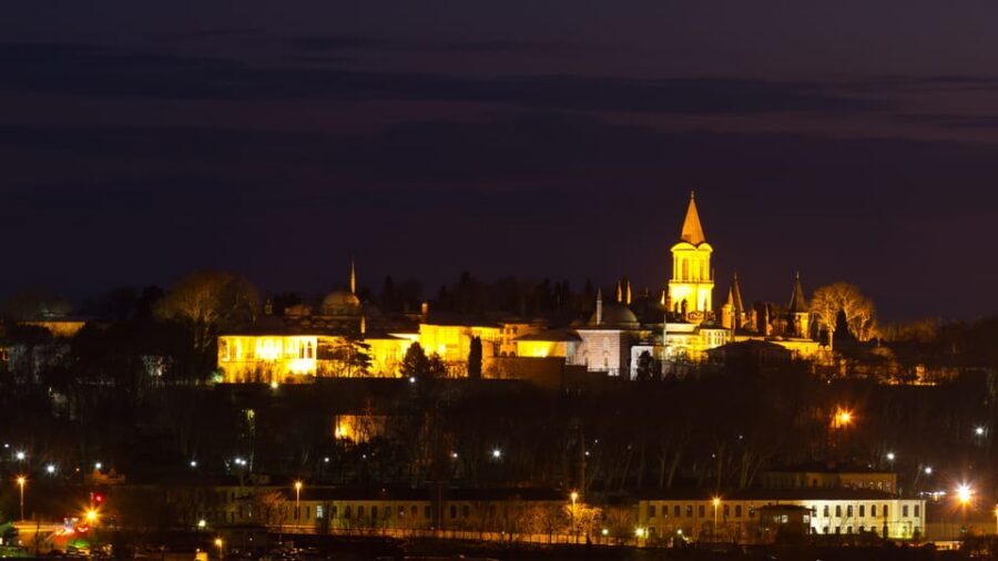 Istanbul: Topkapi Palace and Harem Guided Tour - Finding Your Way: Meeting Near the Blue Mosque Tram Stop