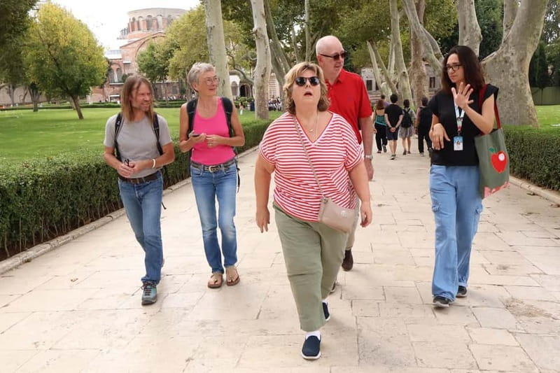Istanbul: Topkapi Palace and Harem Museum Tour with Ticket - Should You Book This Topkapi Palace and Harem Tour?