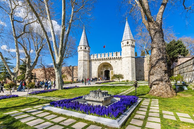Istanbul: Topkapi Palace, Hagia Sophia & Blue Mosque - Grand Bazaar free time: shop smarter, not harder