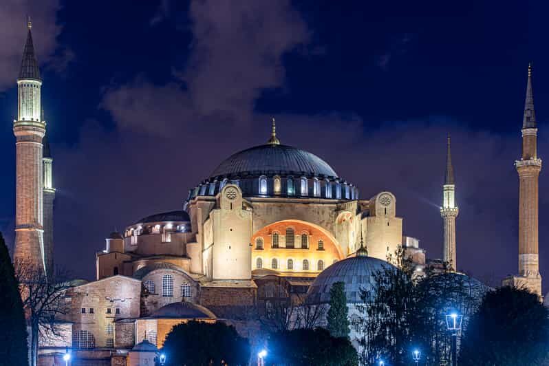 Istanbul: Tour of Hagia Sophia and Blue Mosque By Night - Who this tour suits best