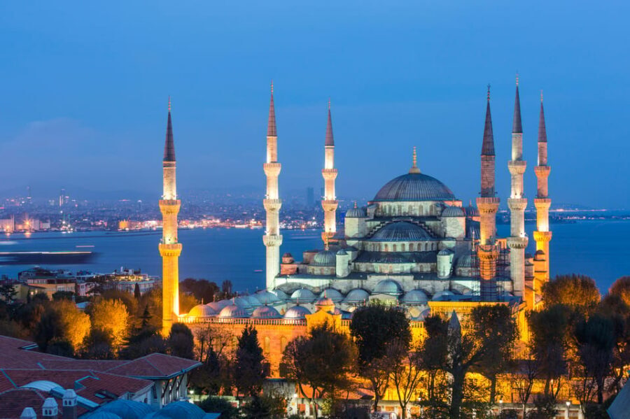Istanbul: Tour of Hagia Sophia and Blue Mosque By Night - When “night pictures” don’t mean full darkness