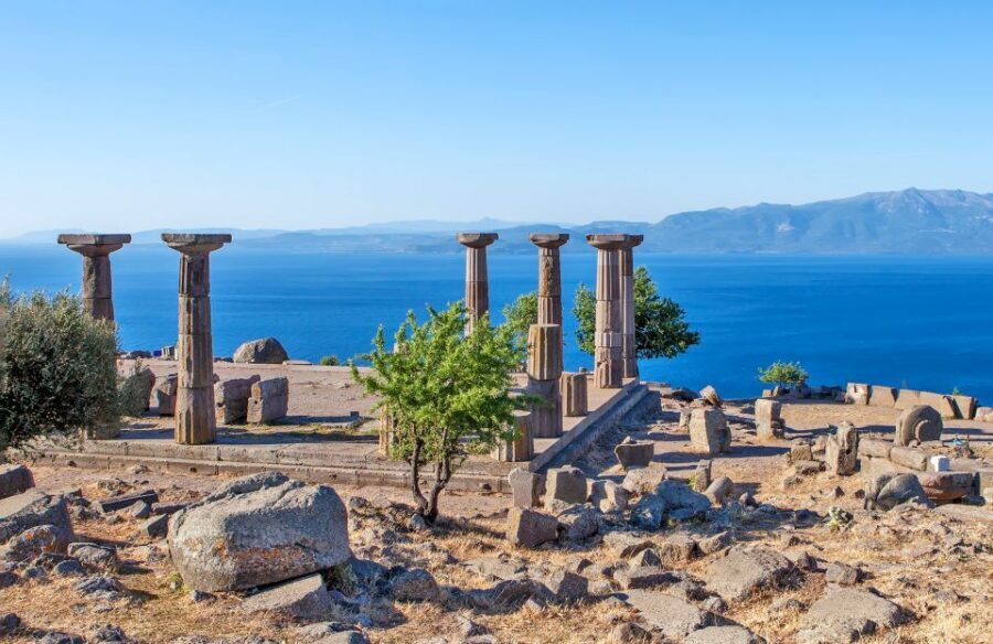 Istanbul: Troy Guided Bus Tour with Ferry Tickets & Lunch - Price and value: $148 plus Troy entrance
