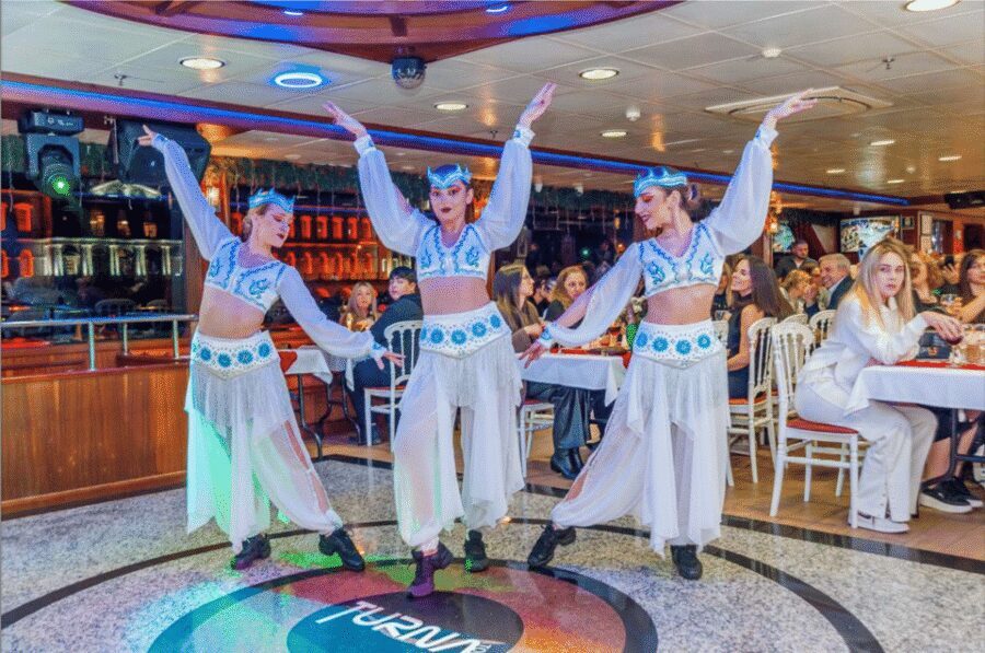 İstanbul: Turkish Night On the Bosphorus with Private Table - The folk shows: from Katibim to henna, in a clear sequence