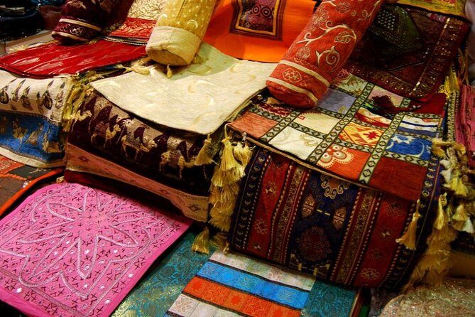 Istanbul Turkish Shopping Experience - Misir Çarşısı: Spices, Souvenir Snacks, and Market Reality