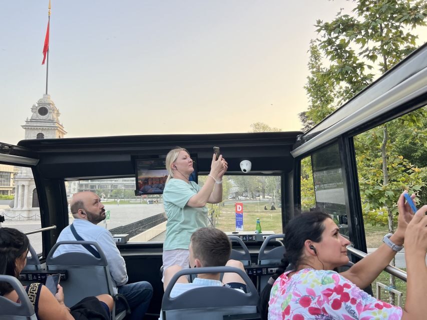 Istanbul: Two Continents Evening Bus Tour with Commentary - Using the Audio Guide and Internet Access Like a Pro