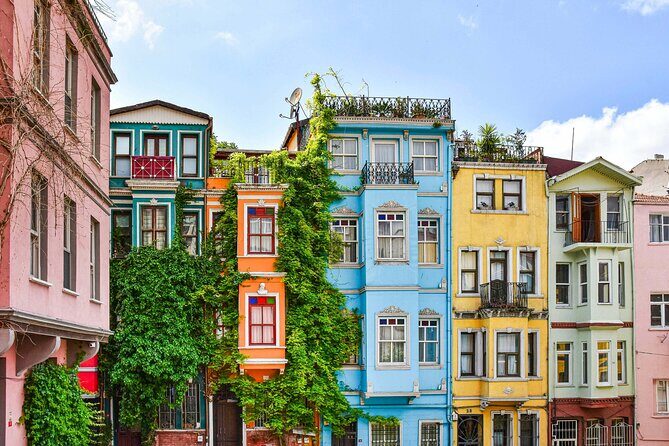 Istanbul Walking Tour with Audioguide on Your Smartphone - Who this self-guided Istanbul walk is best for