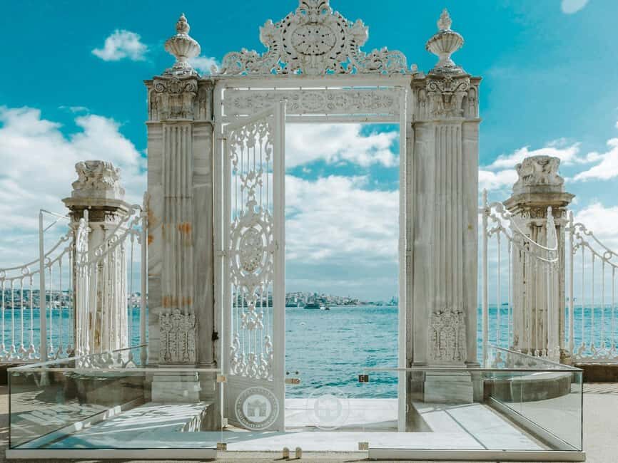 Istanbul:Dolmabahce Palace Skip-the-Line Entry & Audio Guide - Should You Book This Skip-the-Line Dolmabahce Ticket?