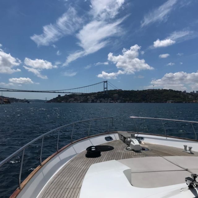 Istanbul:Golden Horn&Bosphorus Sunset Cruise on Luxury Yacht - Food, tea, and that Turkish coffee moment you’ll remember