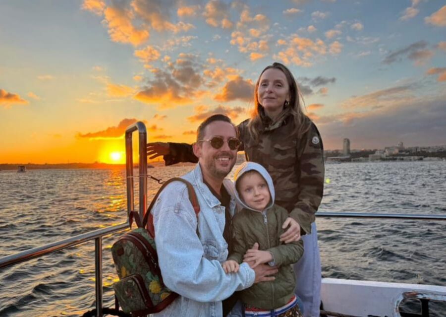 Istanbul:Golden Horn&Bosphorus Sunset Cruise on Luxury Yacht - Kabataş check-in and boarding: how to avoid dock-day stress