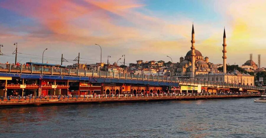 Istanbul:Private Layover Tour from Istanbul Airports&Hotels - Hagia Sophia: The 1,500-Year-Old Landmark With Dual Faith Layers